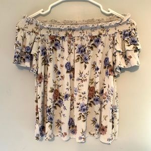 American Eagle Off the Shoulder Ruffle Floral Top